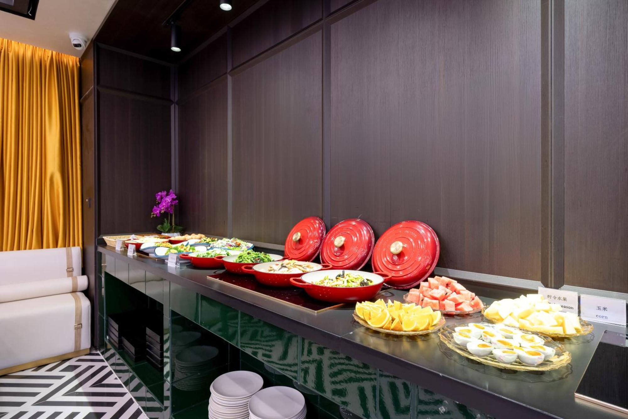 Beijing Tangfu Sanlitun Boutique Hotel---Breakfast, Restaurant And Bar, Close To Tian'Anmen Square Forbidden City Temple Of Heaven, Laundry, Gym, Robot, Ticket Service, Located In City Center Subway Line 2, One Station To Airport Express Bagian luar foto